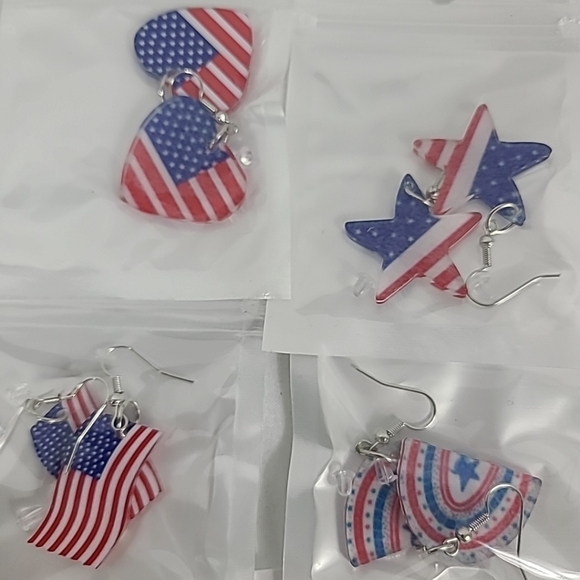 NEW AMERICAN FLAG 8 Pair Earrings Silver NWOT - Picture 3 of 4